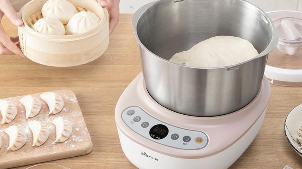 Top 4 máy đánh trứng nhào bột cho gia đình tốt nhất 2021