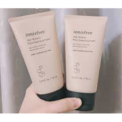 Sữa rửa mặt Innisfree Jeju Volcanic Pore Cleansing Foam