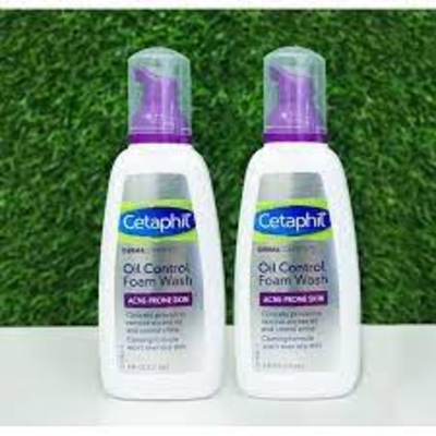 Sữa rửa mặt Cetaphil Oil Control Foam Wash