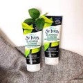 Sữa rửa mặt St.Ives Blackhead Clearing Green Tea Scrub