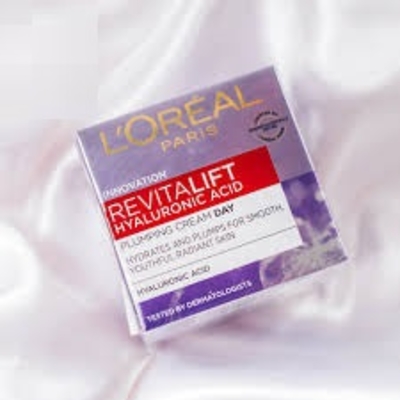 Kem dưỡng ẩm L'oreal Paris Revitalift Hyaluronic Acid Plumping Cream Day