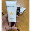 Kem chống nắng Perfect Diary Moisturizing UV Shield Cream SPF50+ PA+++