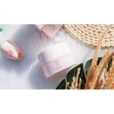 Kem dưỡng trắng da Senka White Beauty Glow Gel Cream