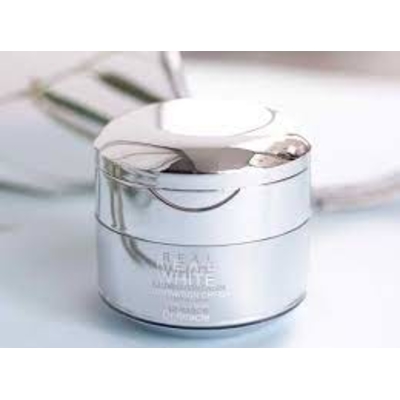 Kem dưỡng trắng da Real White Illumination Cream
