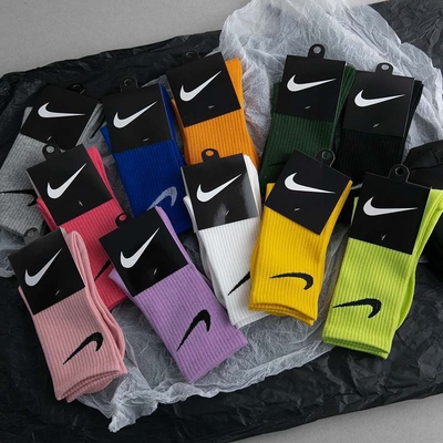 Tất Nike nhiều màu cao cổ/cổ lỡ