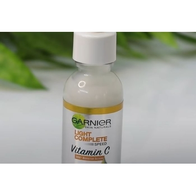 Serum Garnier Light Complete 30x Vitamin C Booster