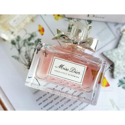 Nước hoa Miss Dior Absolutely Blooming