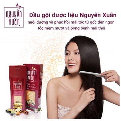 Dầu gội dược liệu Nguyên Xuân màu đỏ