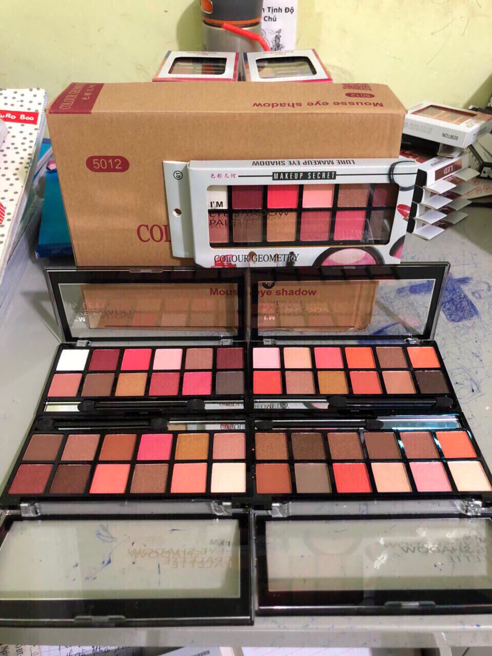 phấn mắt nội địa trung