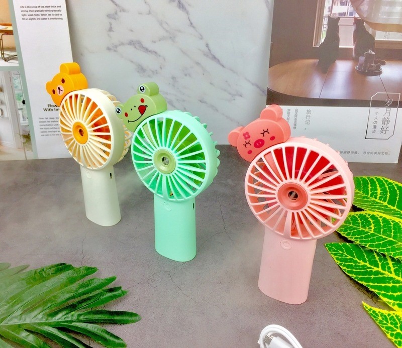 quạt mini cầm tay cute