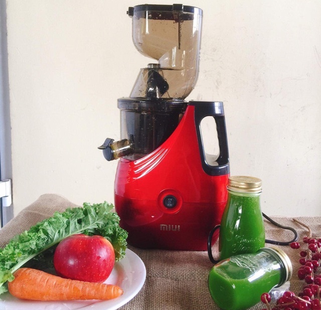 review máy ép chậm miui