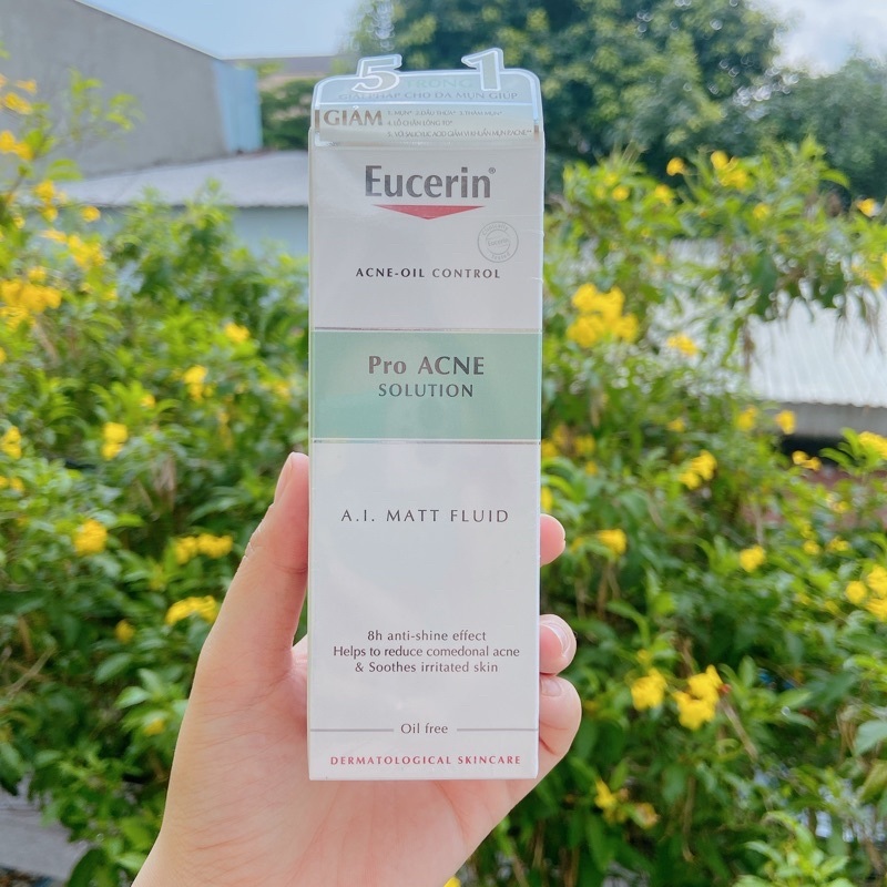 kem dưỡng ẩm eucerin cho da dầu