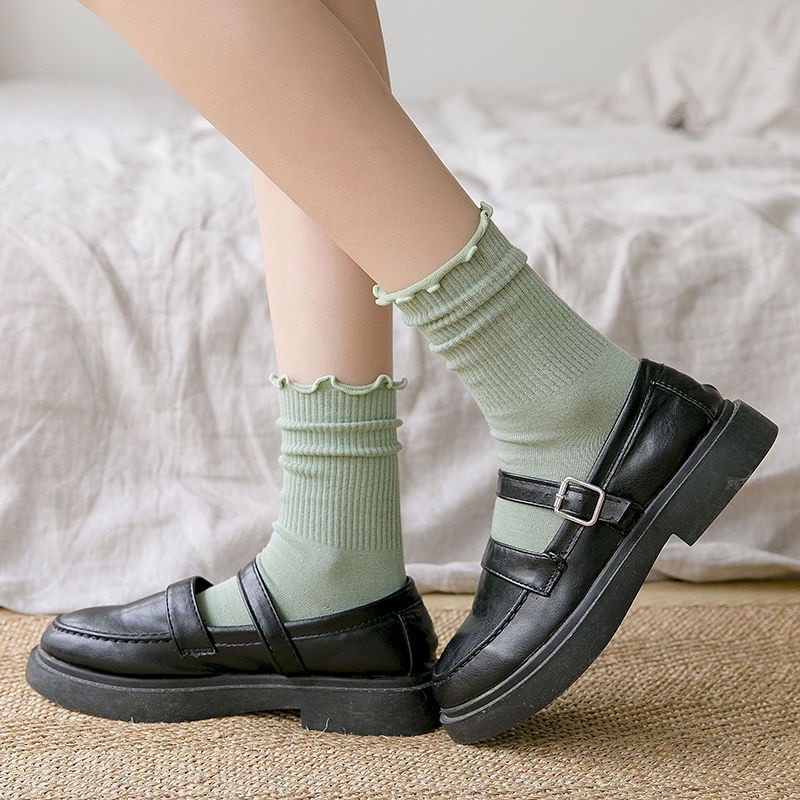 Tất nhún cổ bèo