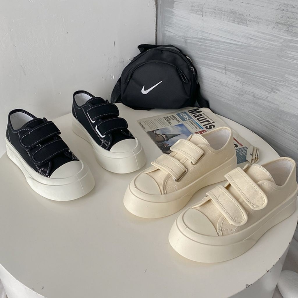 Giày thể thao Canvas quai dán đế bánh mì phong cách Ulzzang