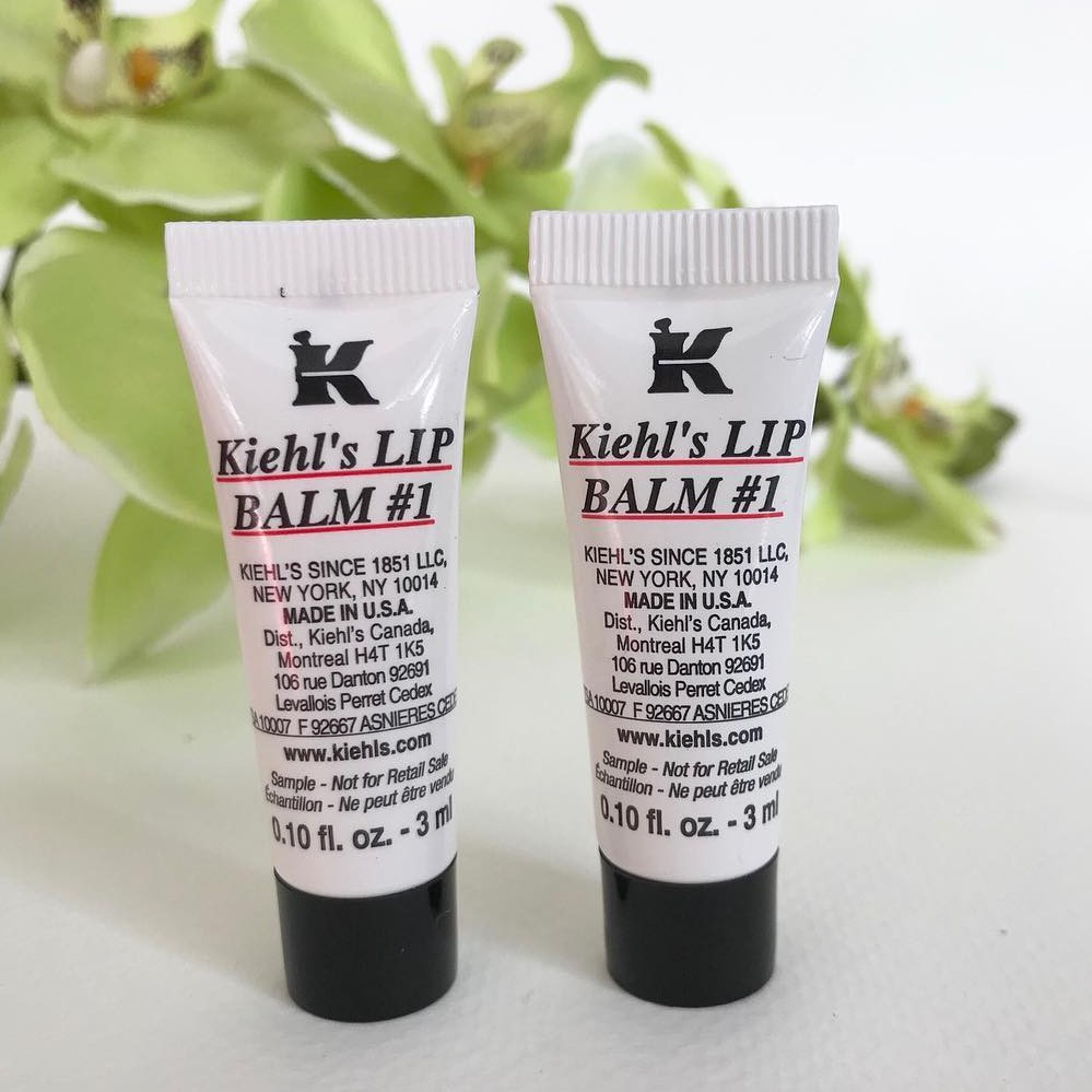 son dưỡng môi trị thâm