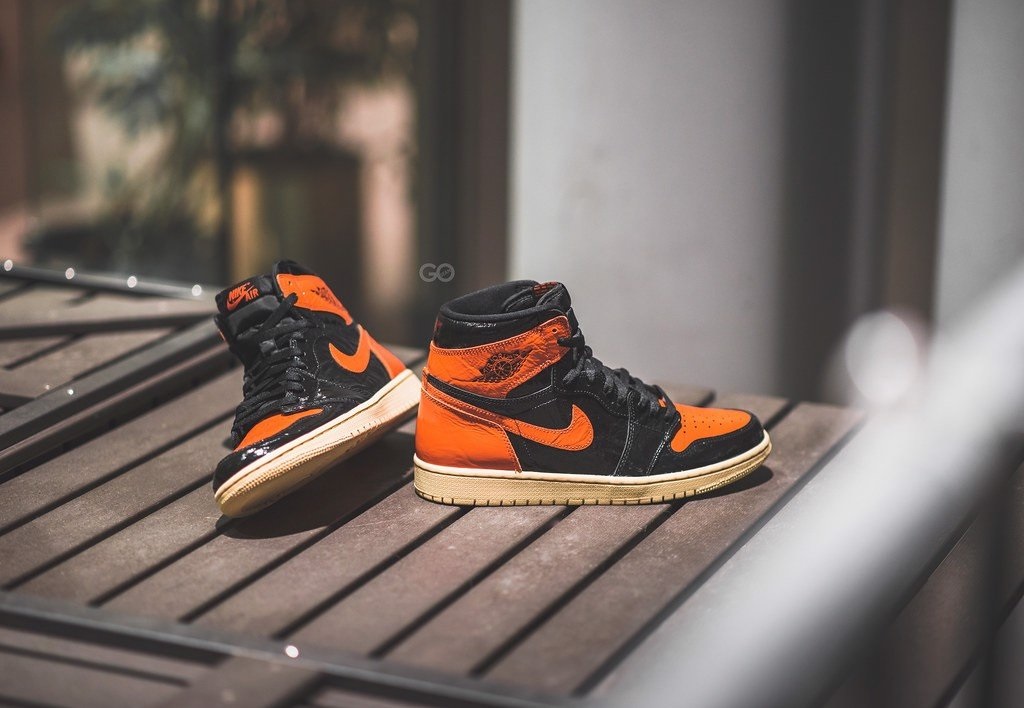 Giày Nike Air Jordan 1 High Shattered Backboard