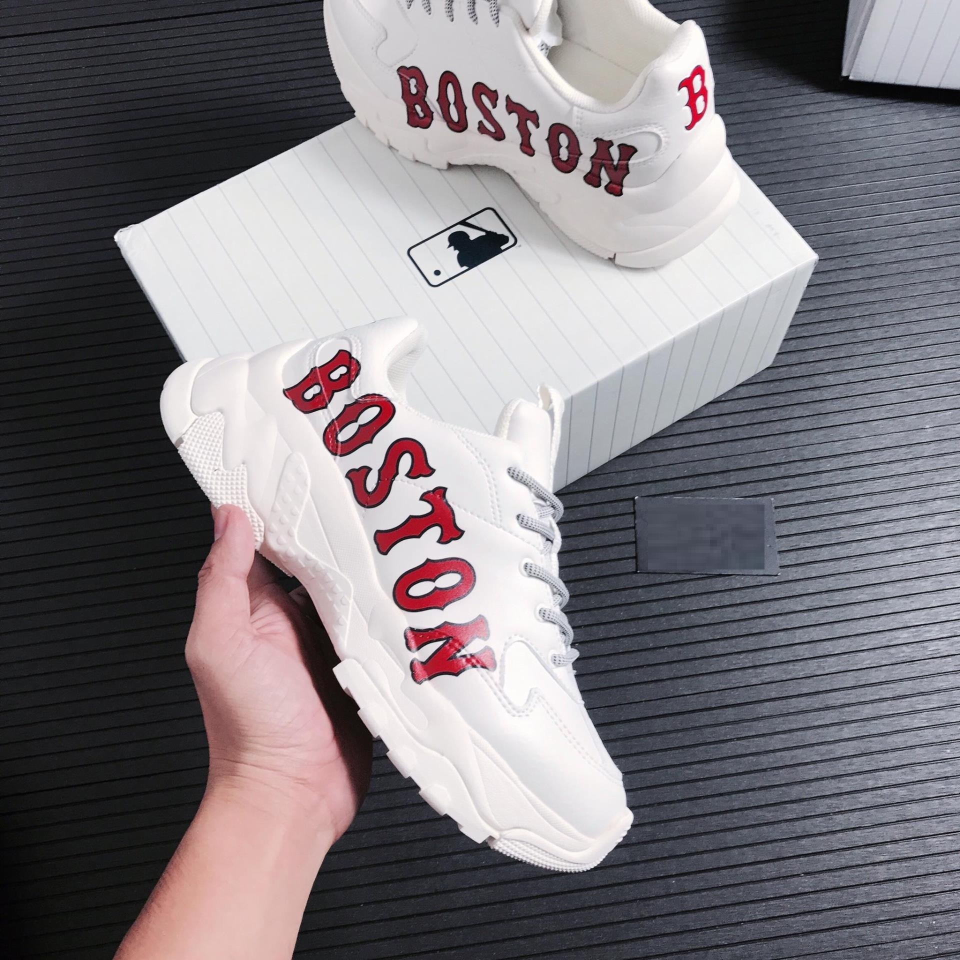 mẫu giày hot 2021