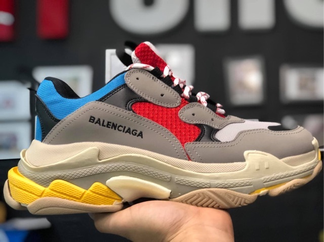 mẫu giày hot 2021