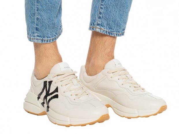 mẫu giày hot 2021