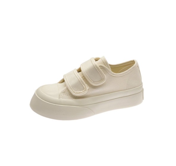 mẫu giày hot 2021