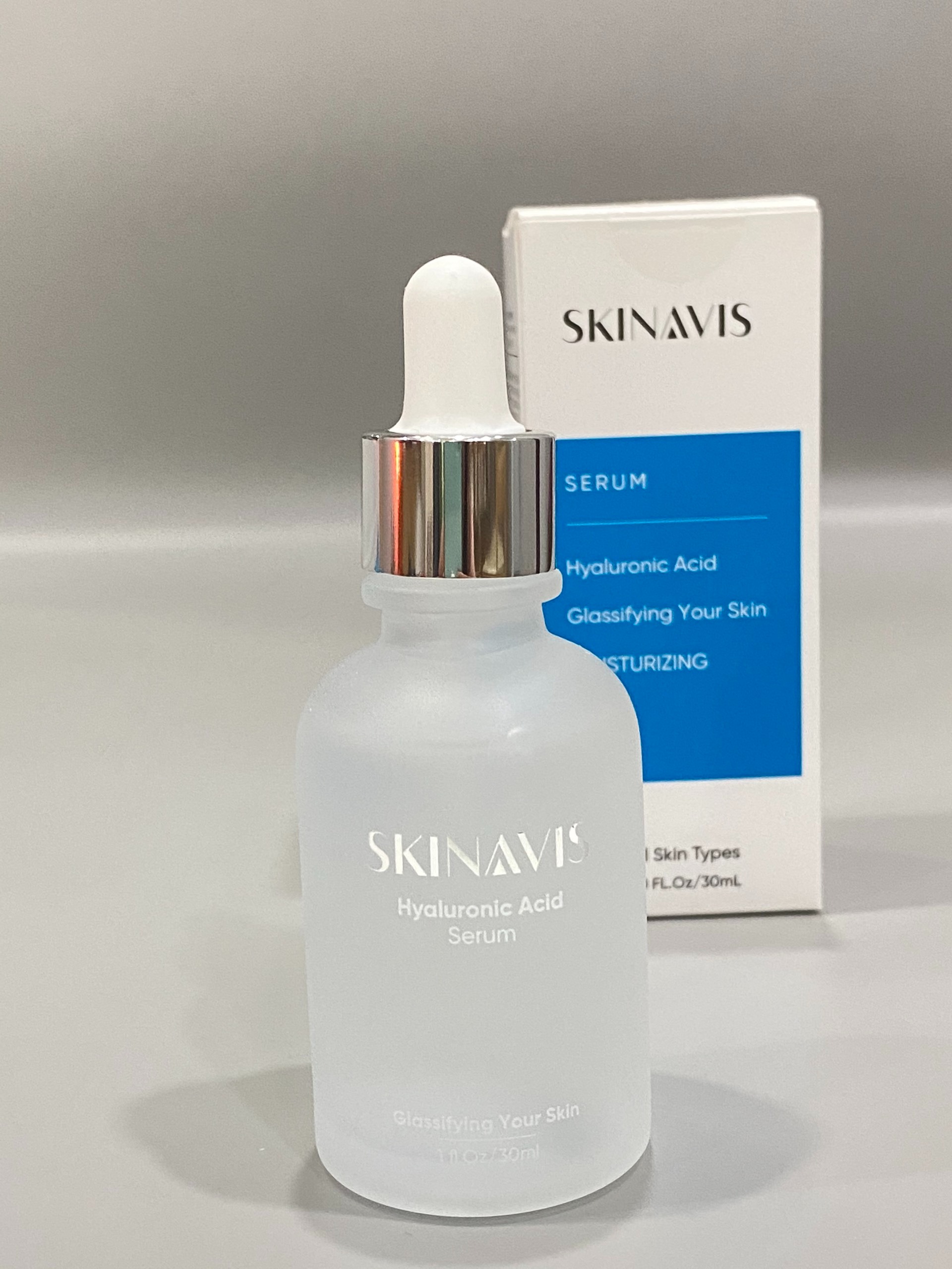 Thiết kế của serum cấp ẩm Skinavis