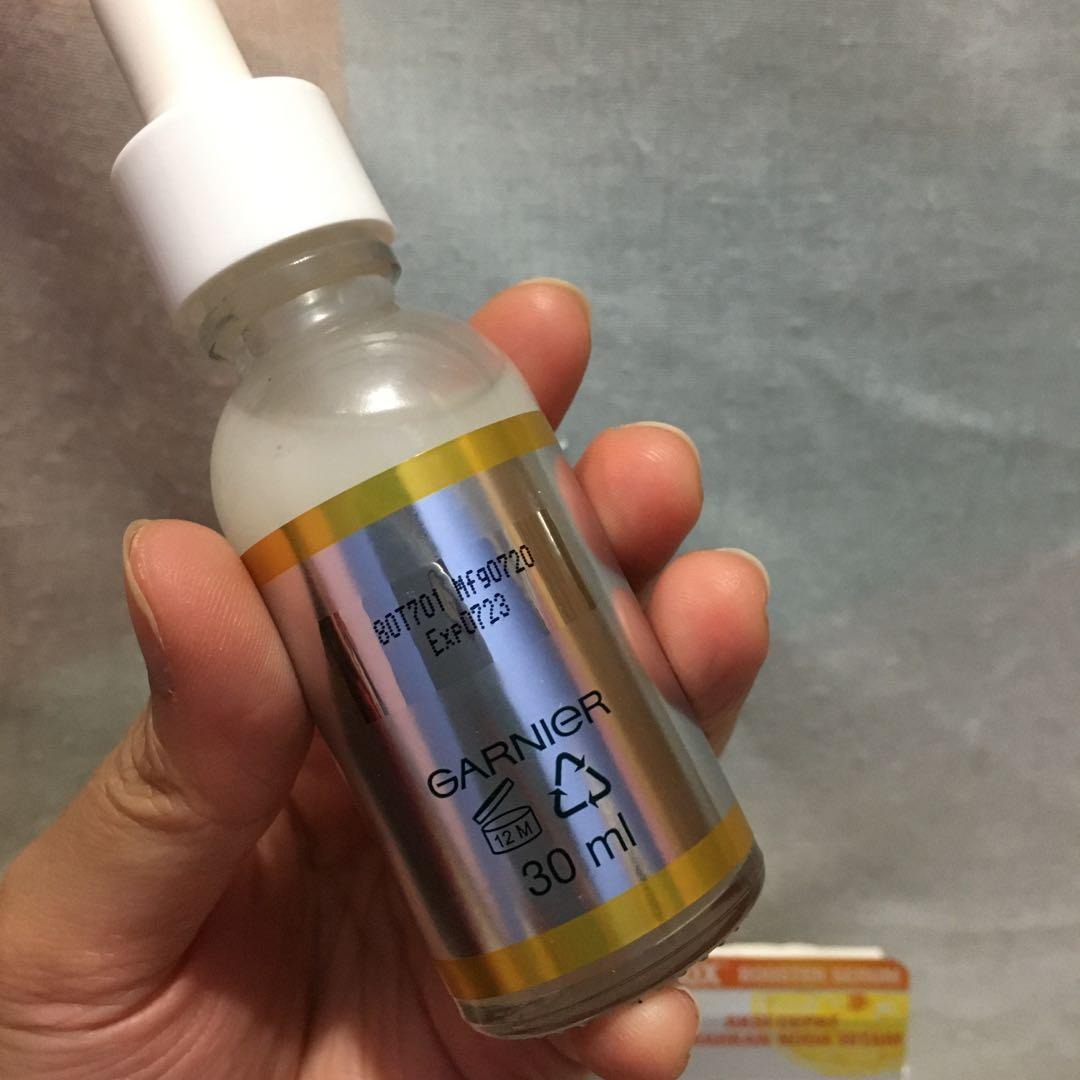 serum dưỡng trắng Garnier