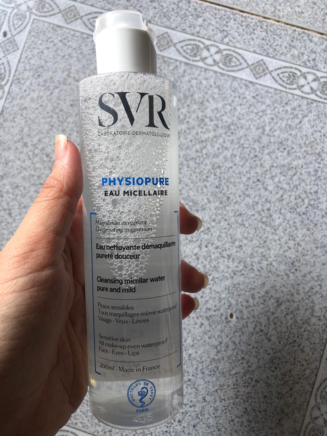 Nước tẩy trang cho da nhạy cảm SVR