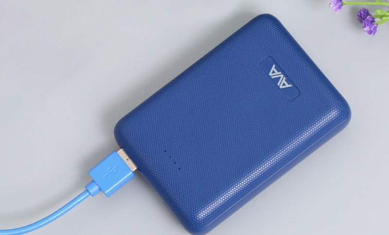 cục sạc dự phòng ava