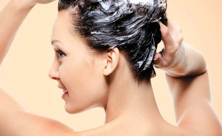 Mẹo gội đầu giảm gàu hiệu quả