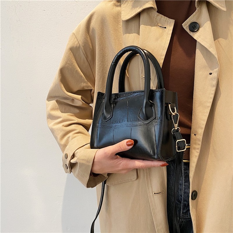 Túi đeo chéo da sần Quảng Châu