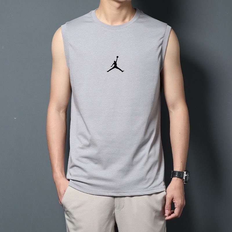 Áo ba lỗ + quần vải đi biển