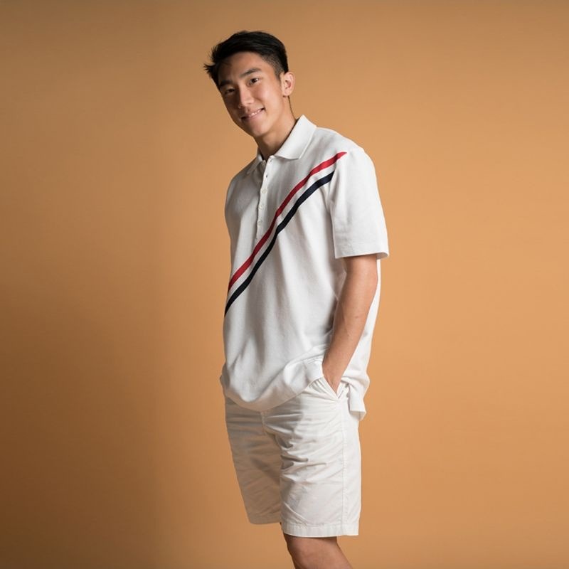 Áo polo + quần short đi biển