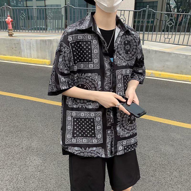 Sơ mi đi biển họa tiết cổ điển + quần short thô