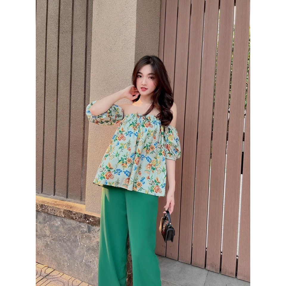 Áo trễ vai + quần ống suông đi biển