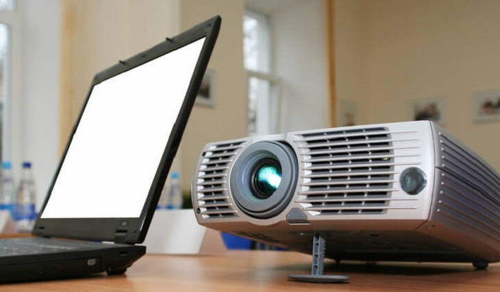 các bước sử dụng máy chiếu yg550