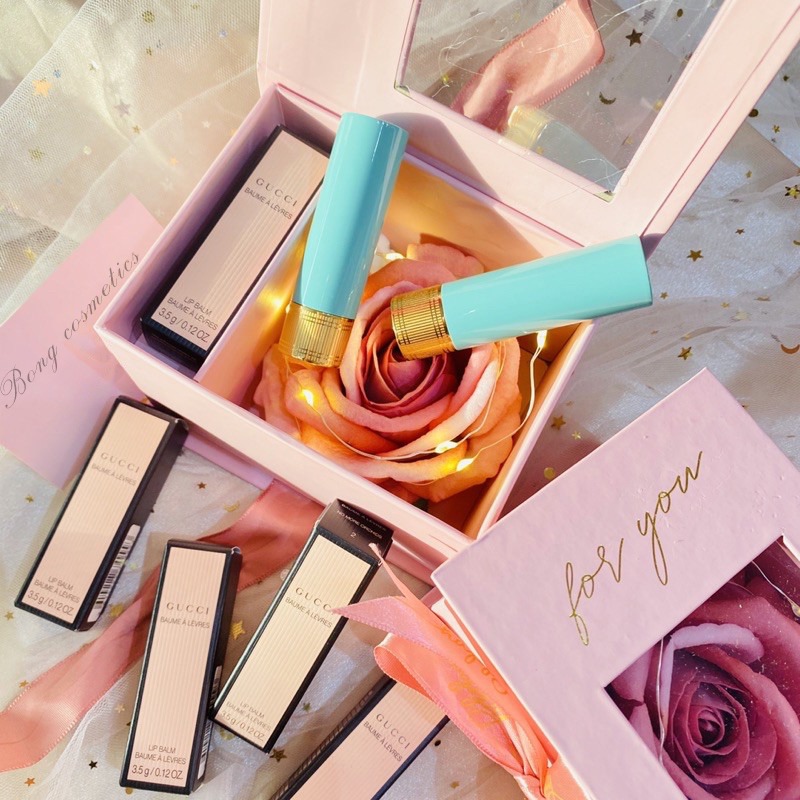 Son Gucci Baume À Lèvres được thiết kế nhẹ nhàng tinh tế