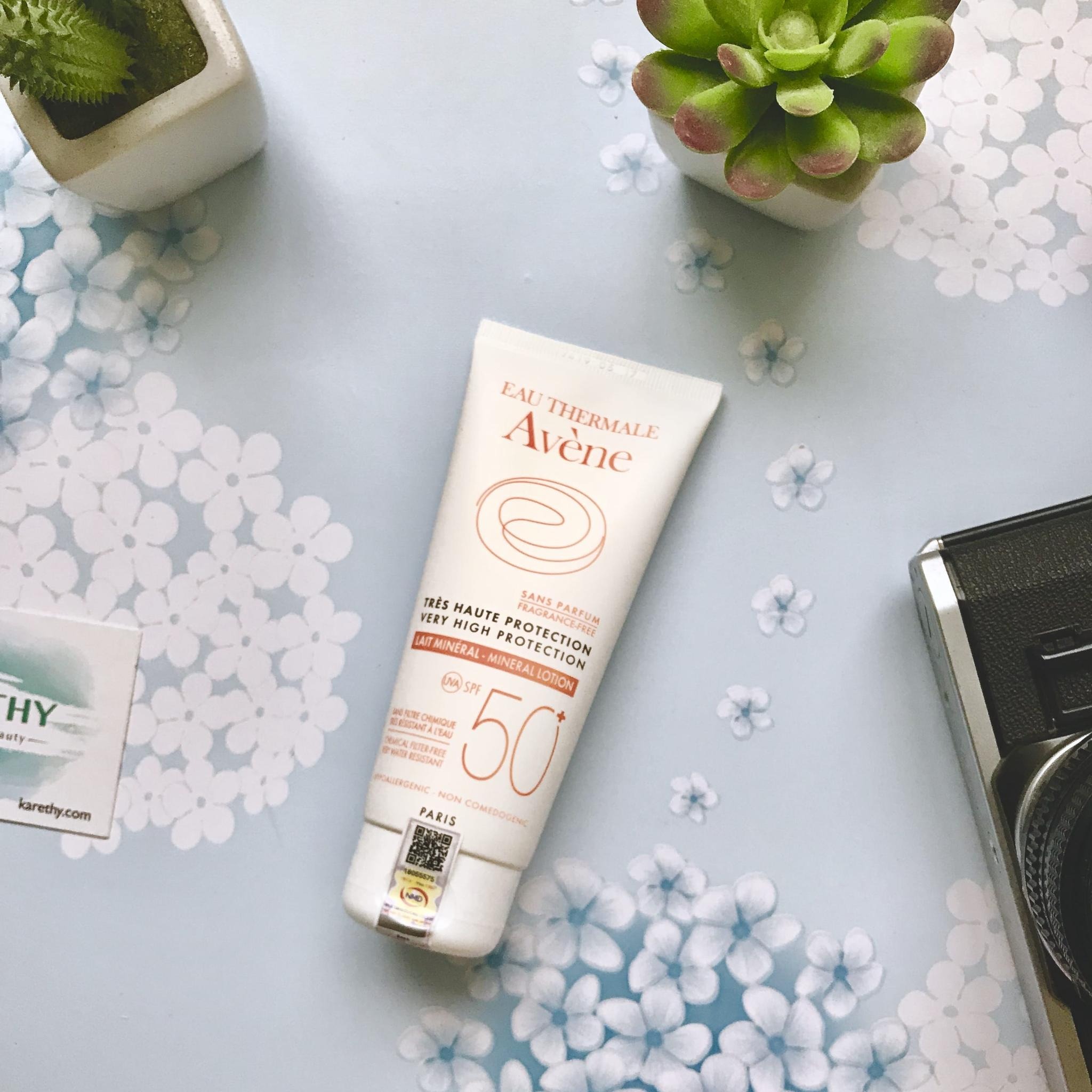 kem chống nắng cho da treatment avene